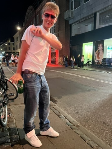Kat på en aften i byen
