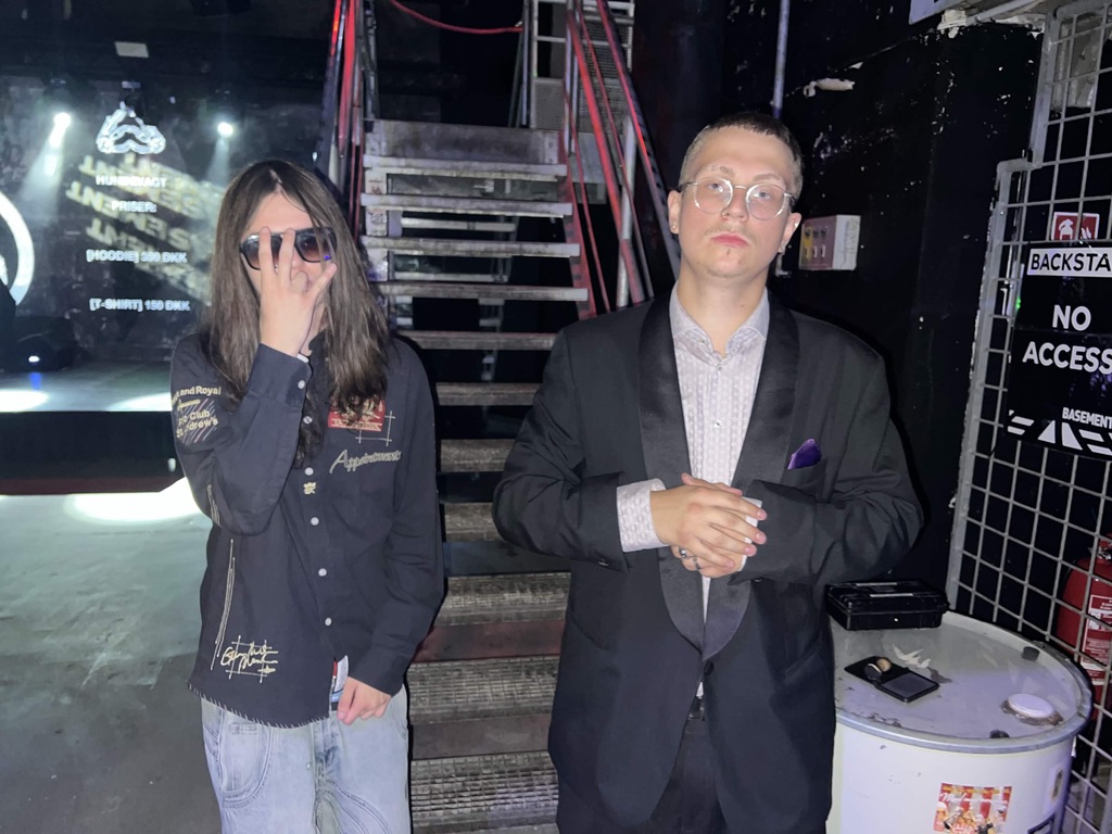 Venner backstage